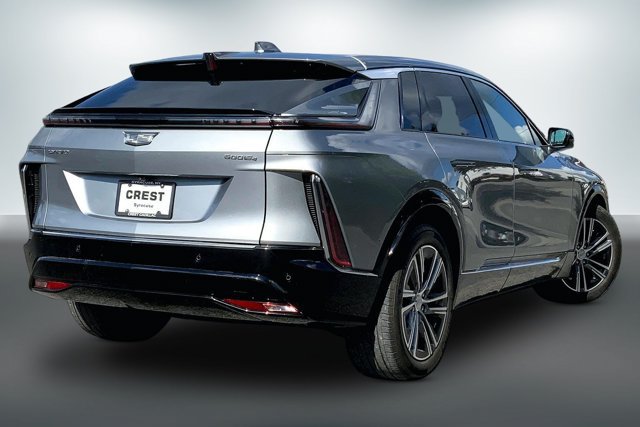 Used 2024 Cadillac Lyriq Luxury AWD/4WD image 13
