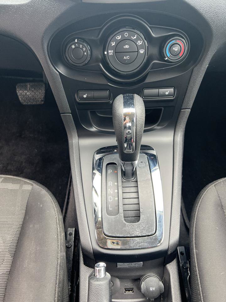 Used 2011 Ford Fiesta SE w/ 203A Rapid Spec Order Code FWD image 19