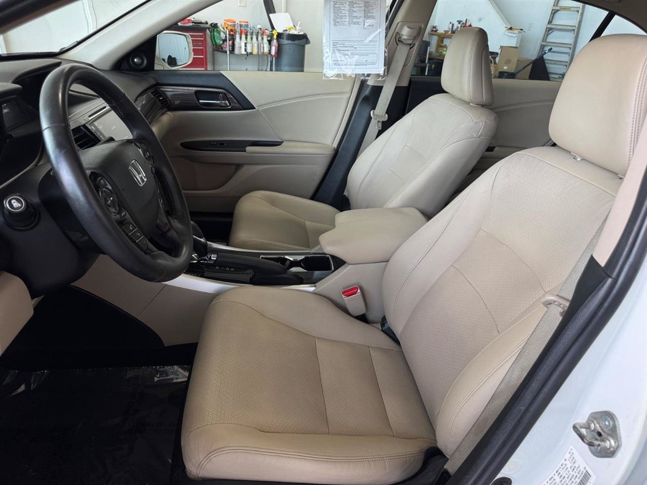 Used 2016 Honda Accord Touring image 8