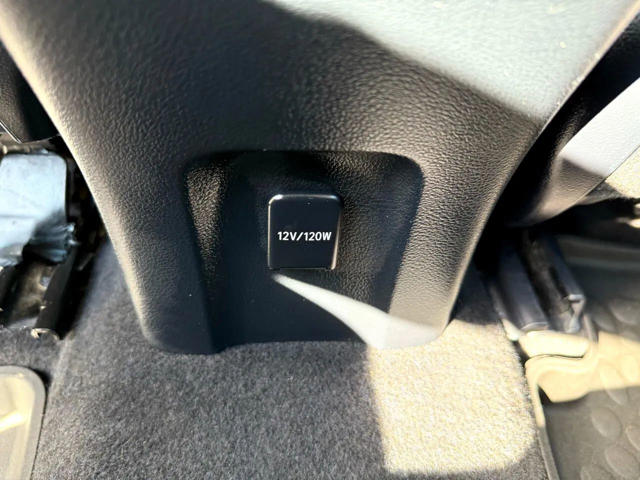 Used 2017 Toyota Prius FWD image 26
