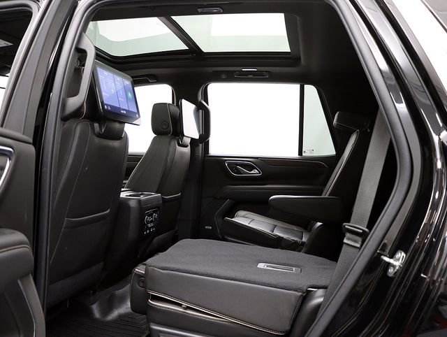 Used 2021 Chevrolet Tahoe Premier AWD/4WD image 13