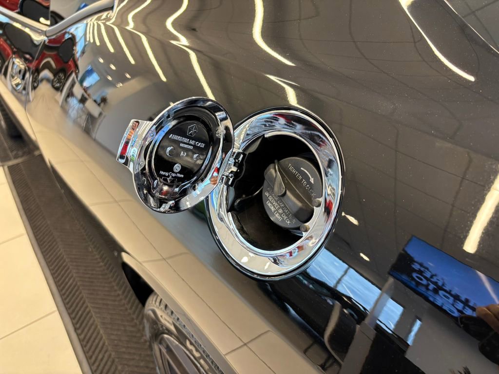 Used 2018 Dodge Challenger R/T Scat Pack w/ Driver Convenience Group image 28