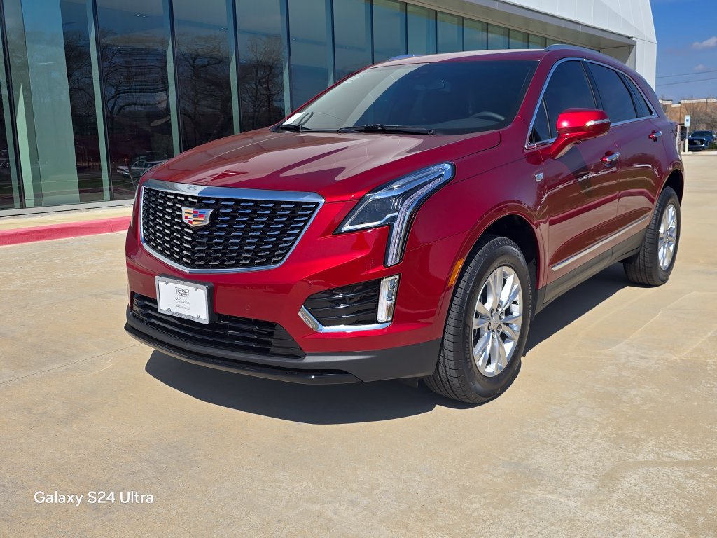 New 2026 Cadillac XT5 Luxury
