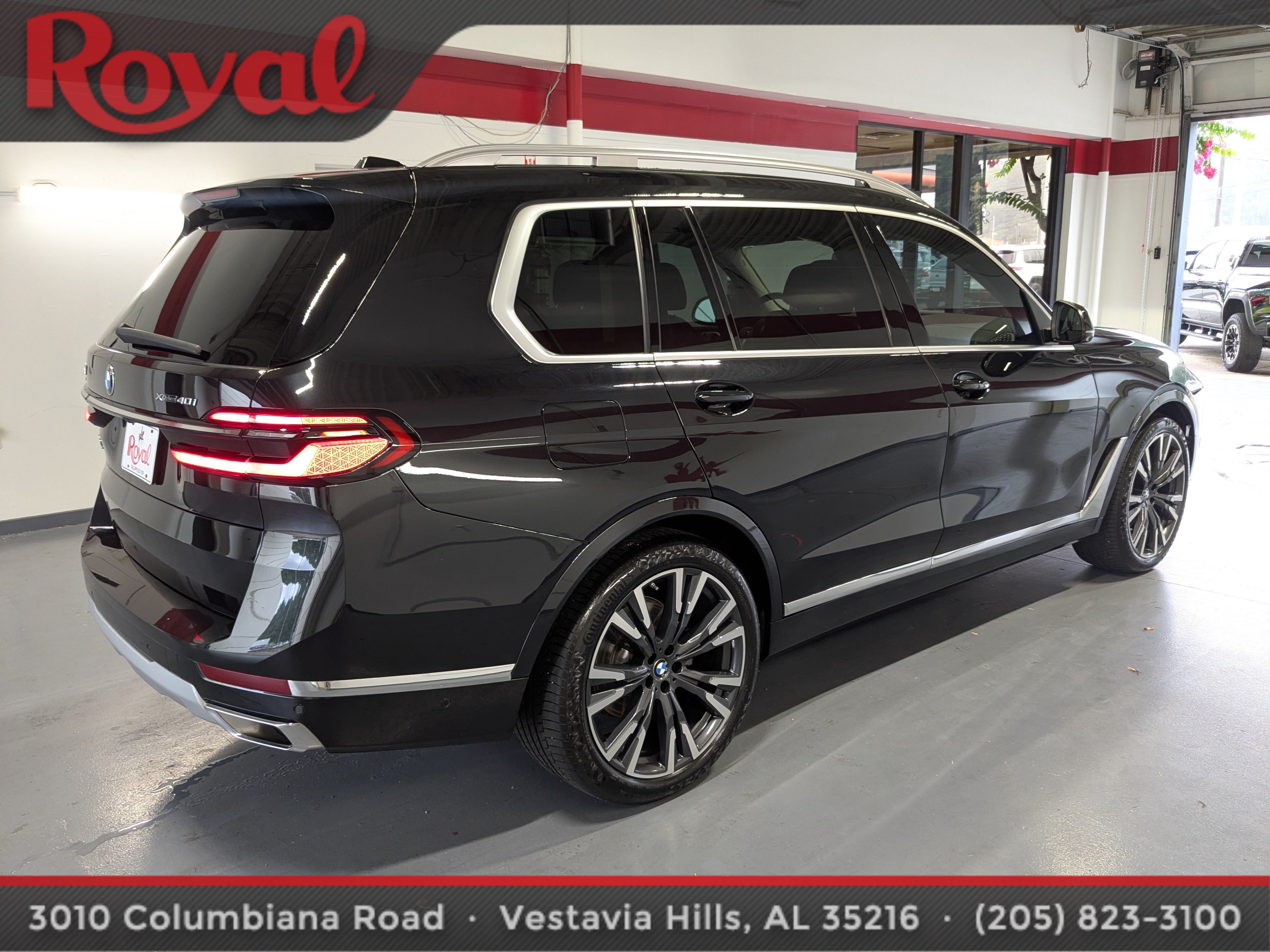 Used 2024 BMW X7 xDrive40i w/ Executive Package AWD/4WD image 4