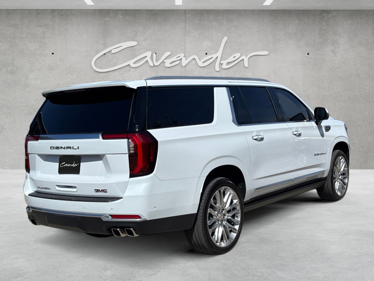 Used 2026 GMC Yukon XL Denali w/ Denali Reserve Package image 19