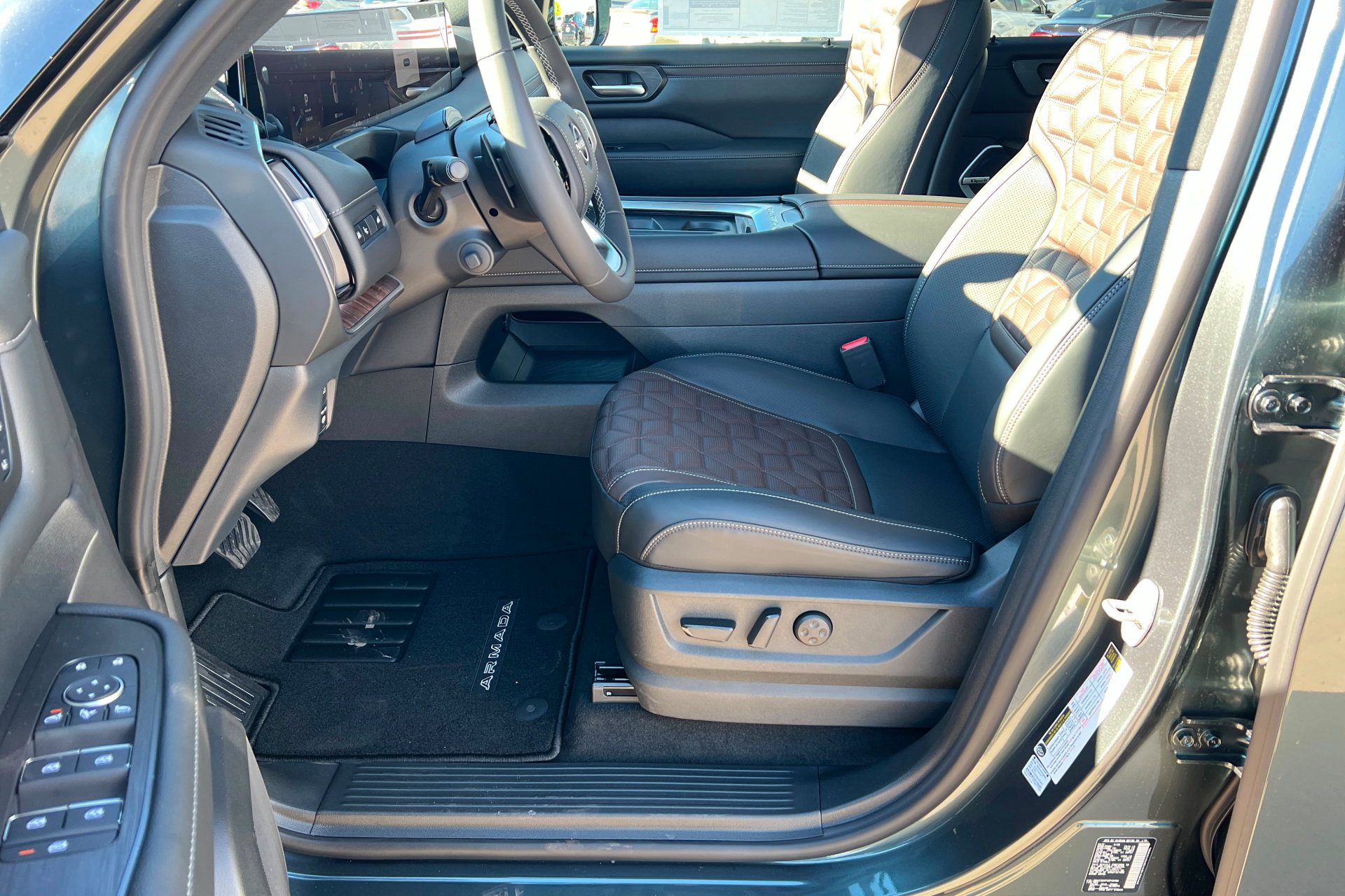 New 2027 Nissan Armada Platinum Reserve AWD/4WD image 17