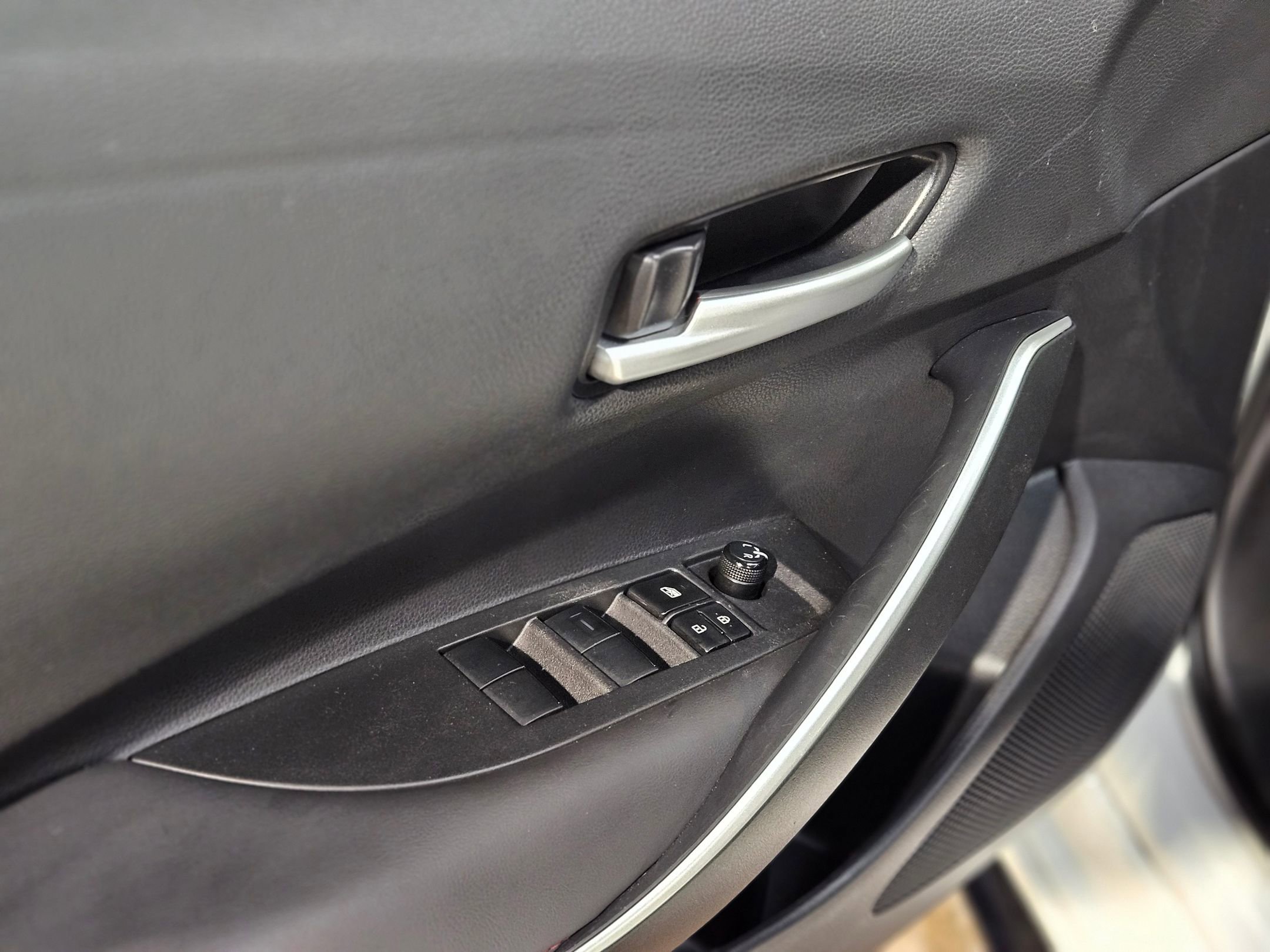 Used 2024 Toyota Corolla SE image 21