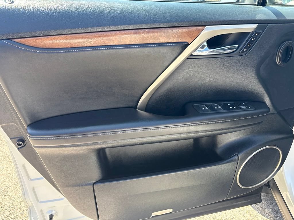 Used 2021 Lexus RX 350L FWD w/ Premium Package image 12