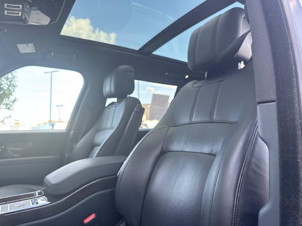Used 2020 Land Rover Range Rover Long Wheelbase HSE AWD/4WD image 22