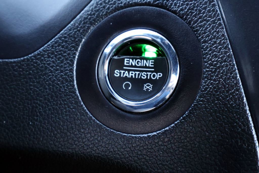 Certified 2017 Ford Explorer Limited AWD/4WD image 8