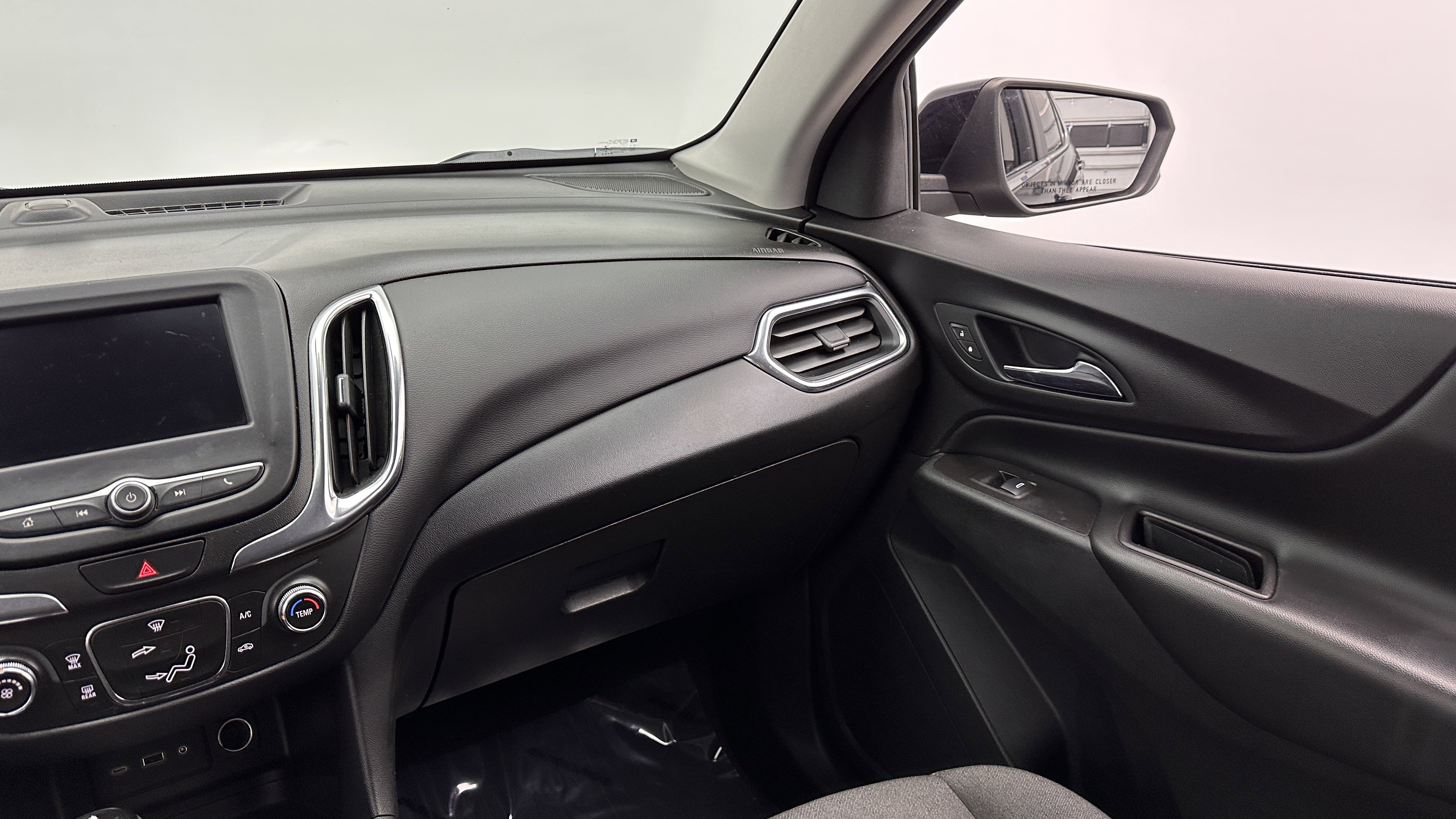 Used 2021 Chevrolet Equinox LT image 28