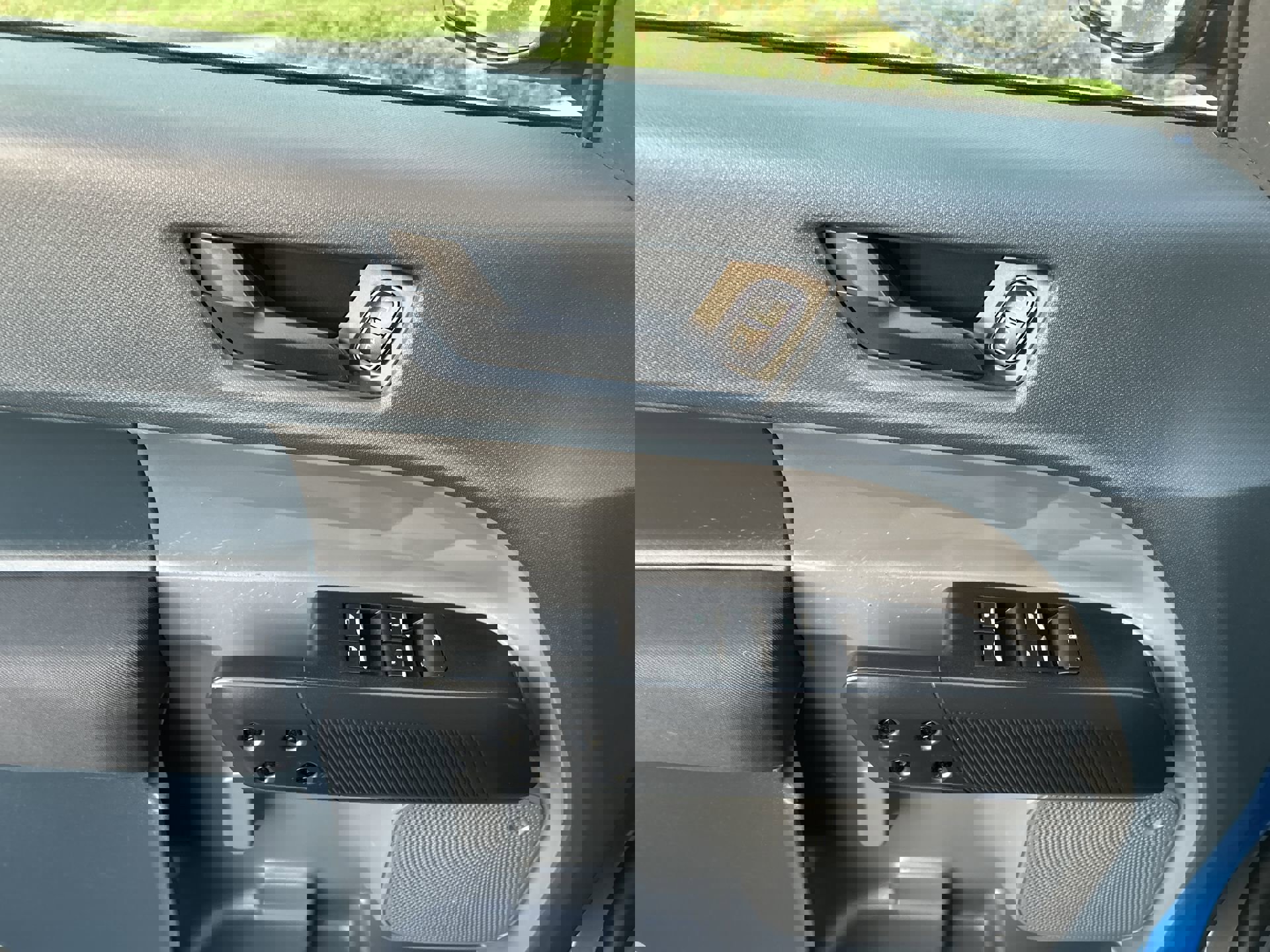 Used 2022 Ford Maverick XL image 15