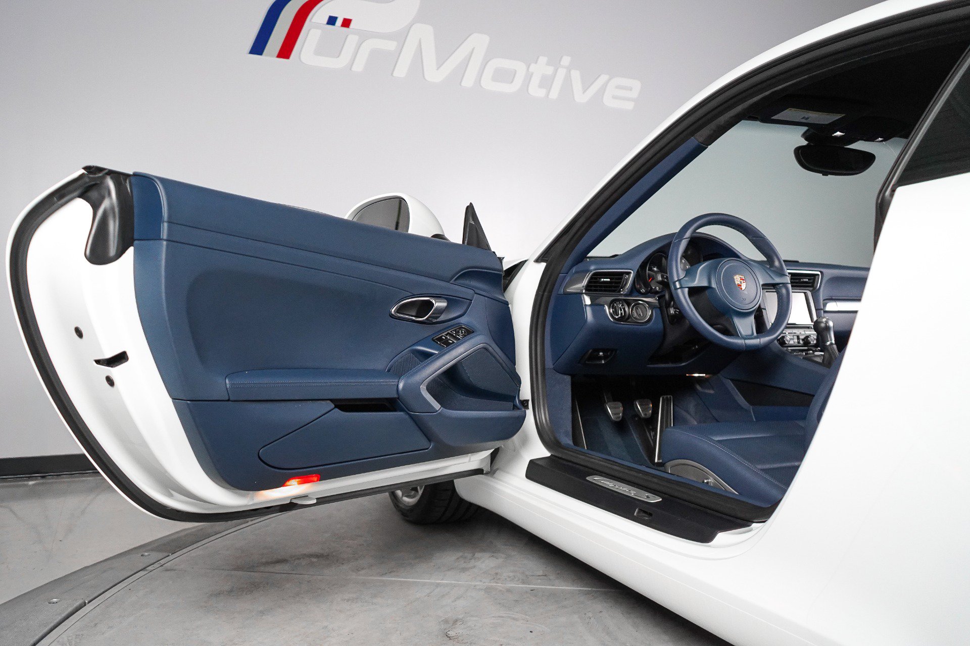 Used 2015 Porsche 911 Carrera S RWD image 52