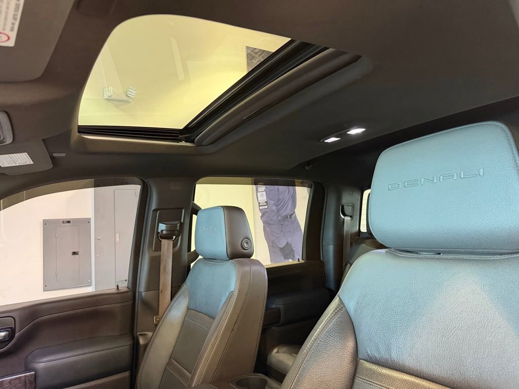 Used 2023 GMC Sierra 2500 Denali w/ Denali Ultimate Package image 14