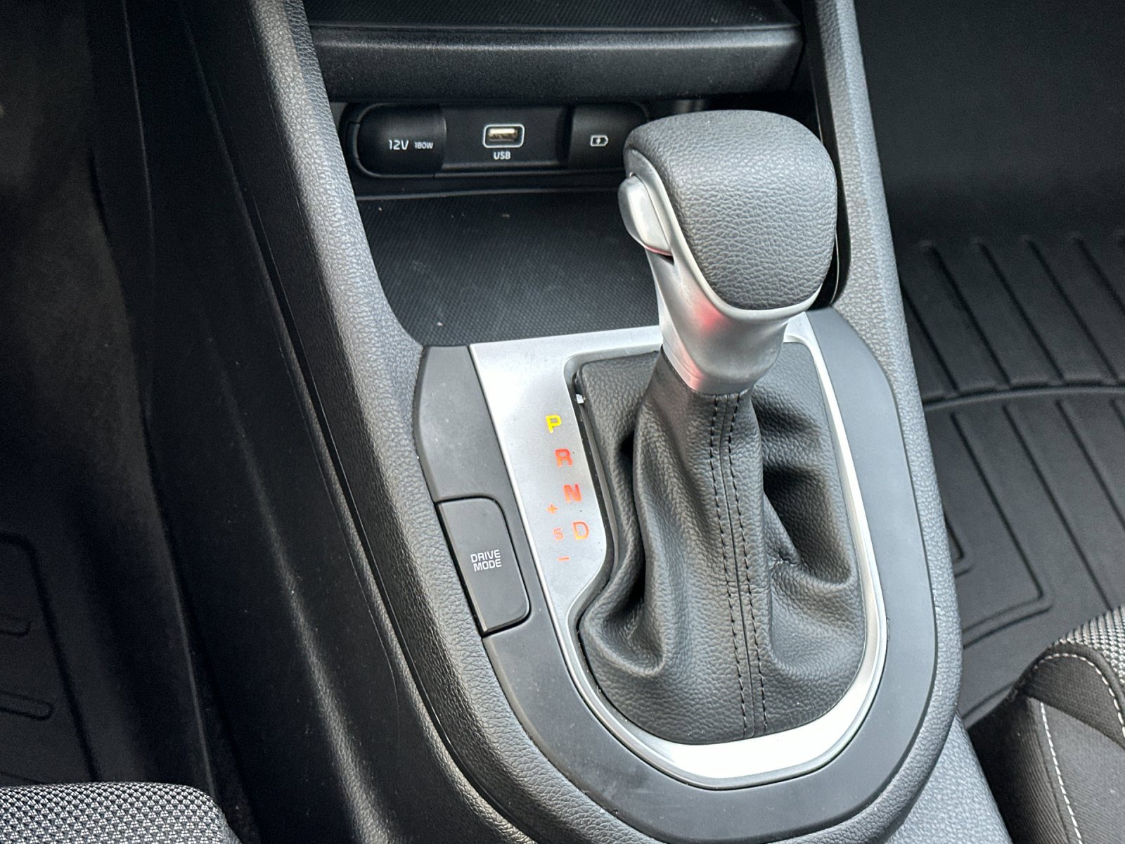 Used 2024 Kia Forte LXS image 19