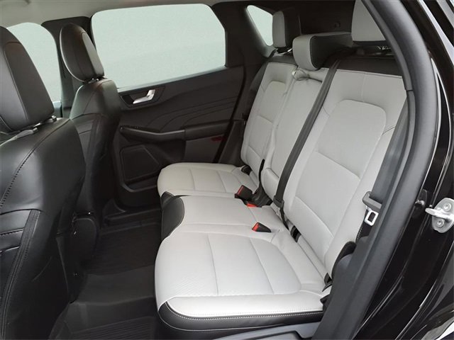New 2026 Ford Escape SE image 21