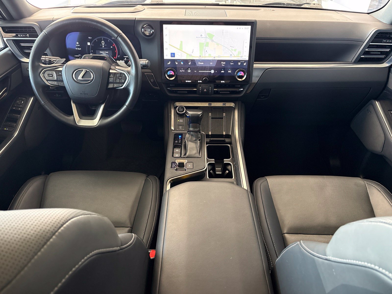 Used 2024 Lexus GX 550 w/ Accessory Package (2T) AWD/4WD image 29