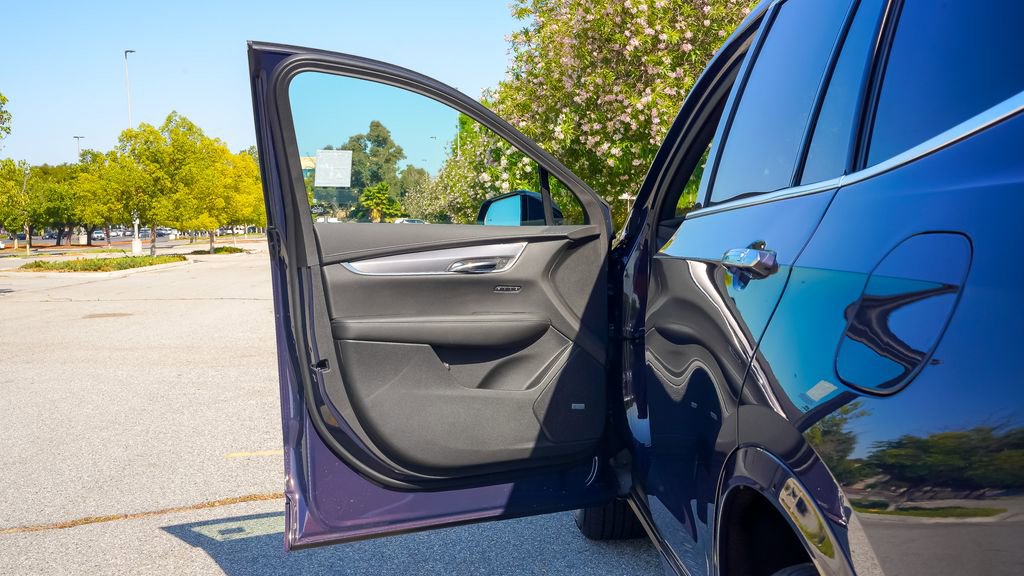 Used 2025 Cadillac XT6 Luxury FWD image 19