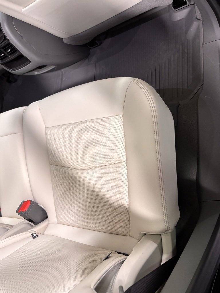 Used 2023 Cadillac XT5 Premium Luxury w/ LPO, Floor Liner Package image 23