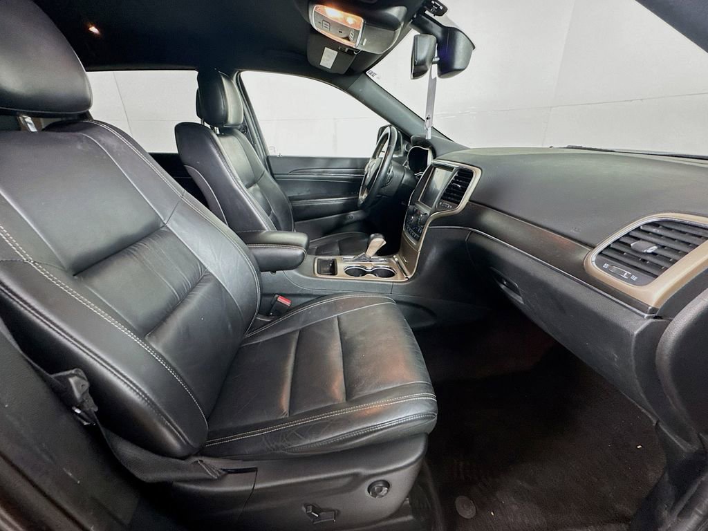 Used 2016 Jeep Grand Cherokee Limited RWD image 31