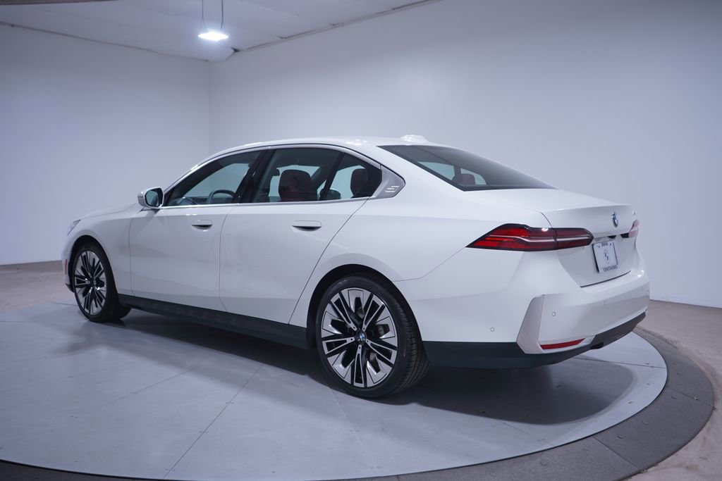 Used 2025 BMW 530i 530i image 3