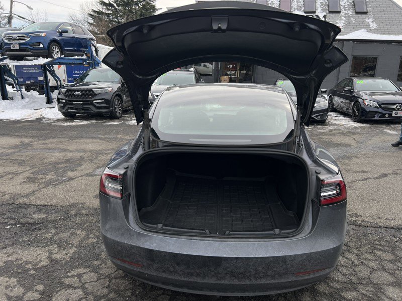 Used 2022 Tesla Model 3 Performance image 35