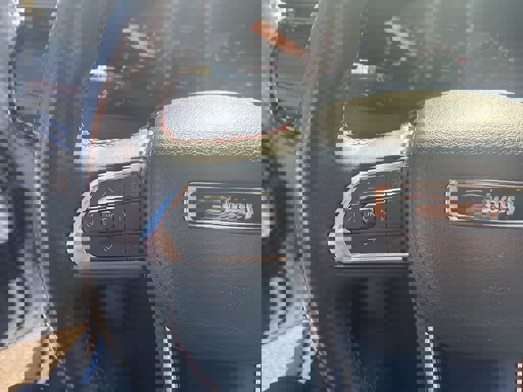 Used 2022 Jeep Compass Trailhawk w/ Trailhawk Convenience Group image 14