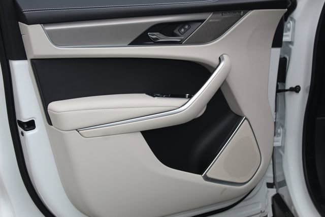 New 2026 Jaguar F-PACE R-Dynamic S image 21