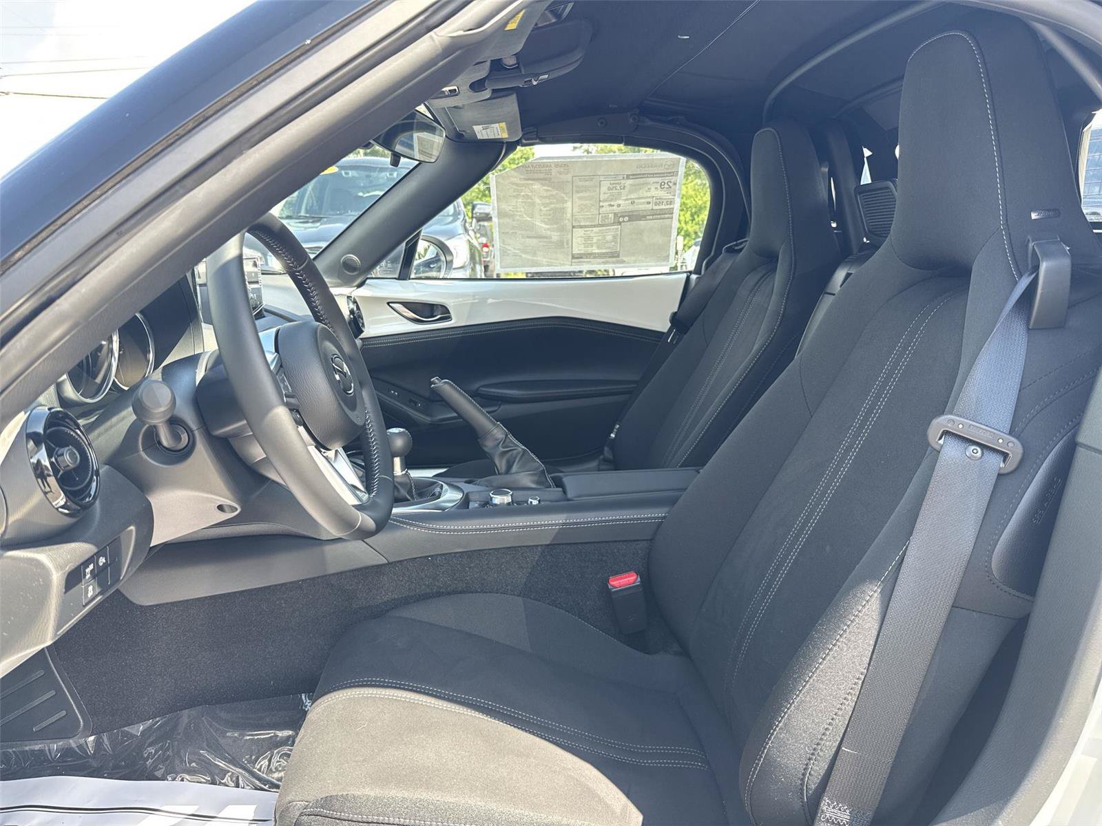 New 2026 MAZDA MX-5 Miata Club w/ Interior Package RWD image 11