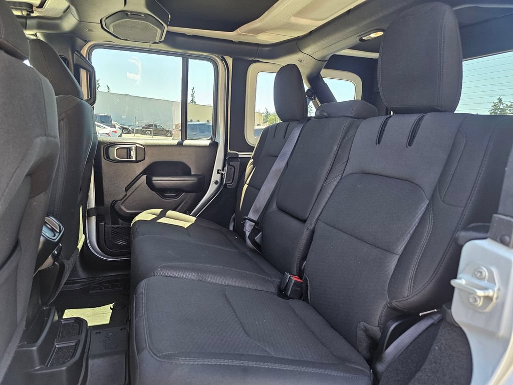Used 2023 Jeep Wrangler Unlimited w/ Cold Weather Group AWD/4WD image 17