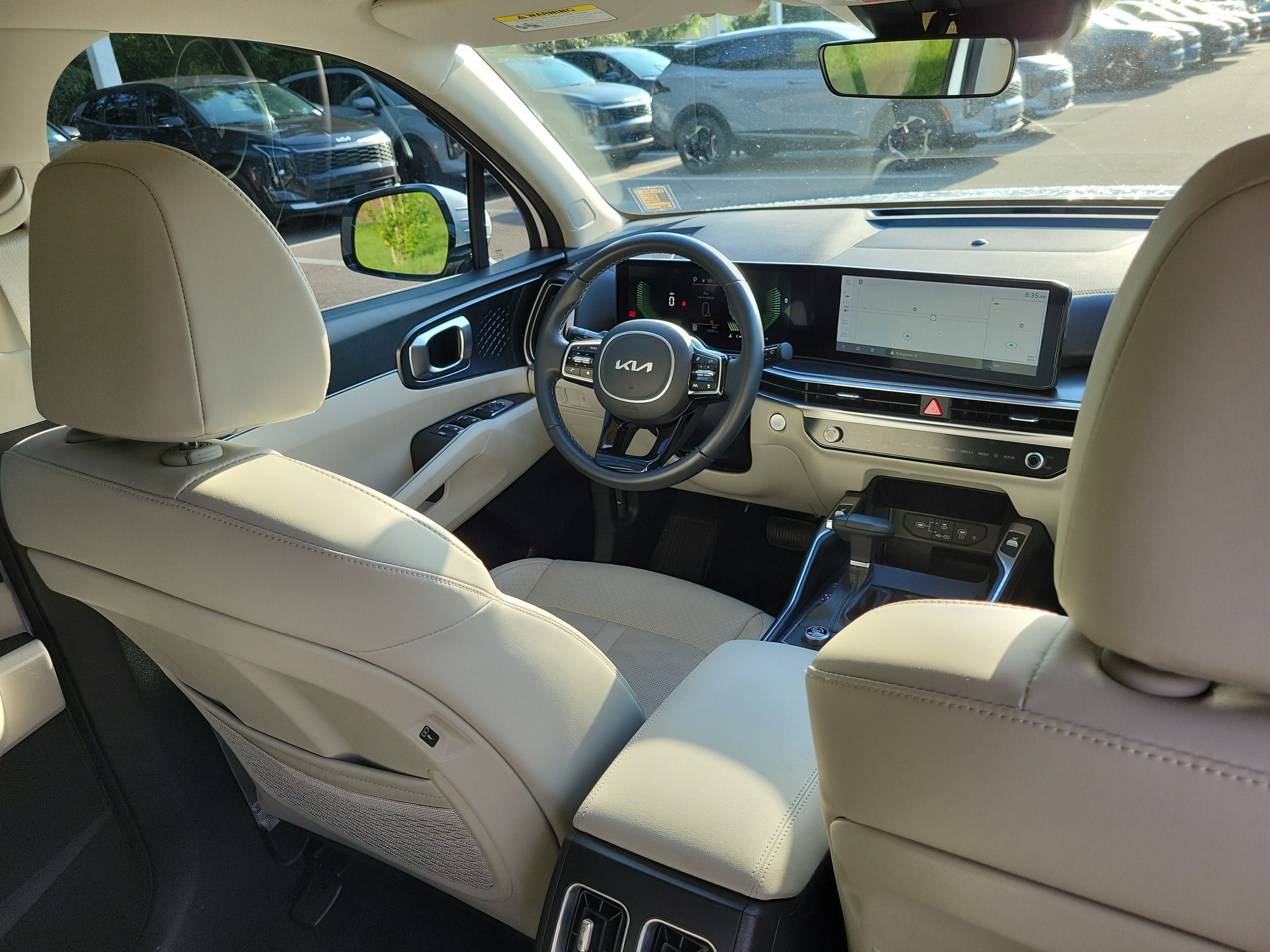 Certified 2025 Kia Sorento S FWD image 11
