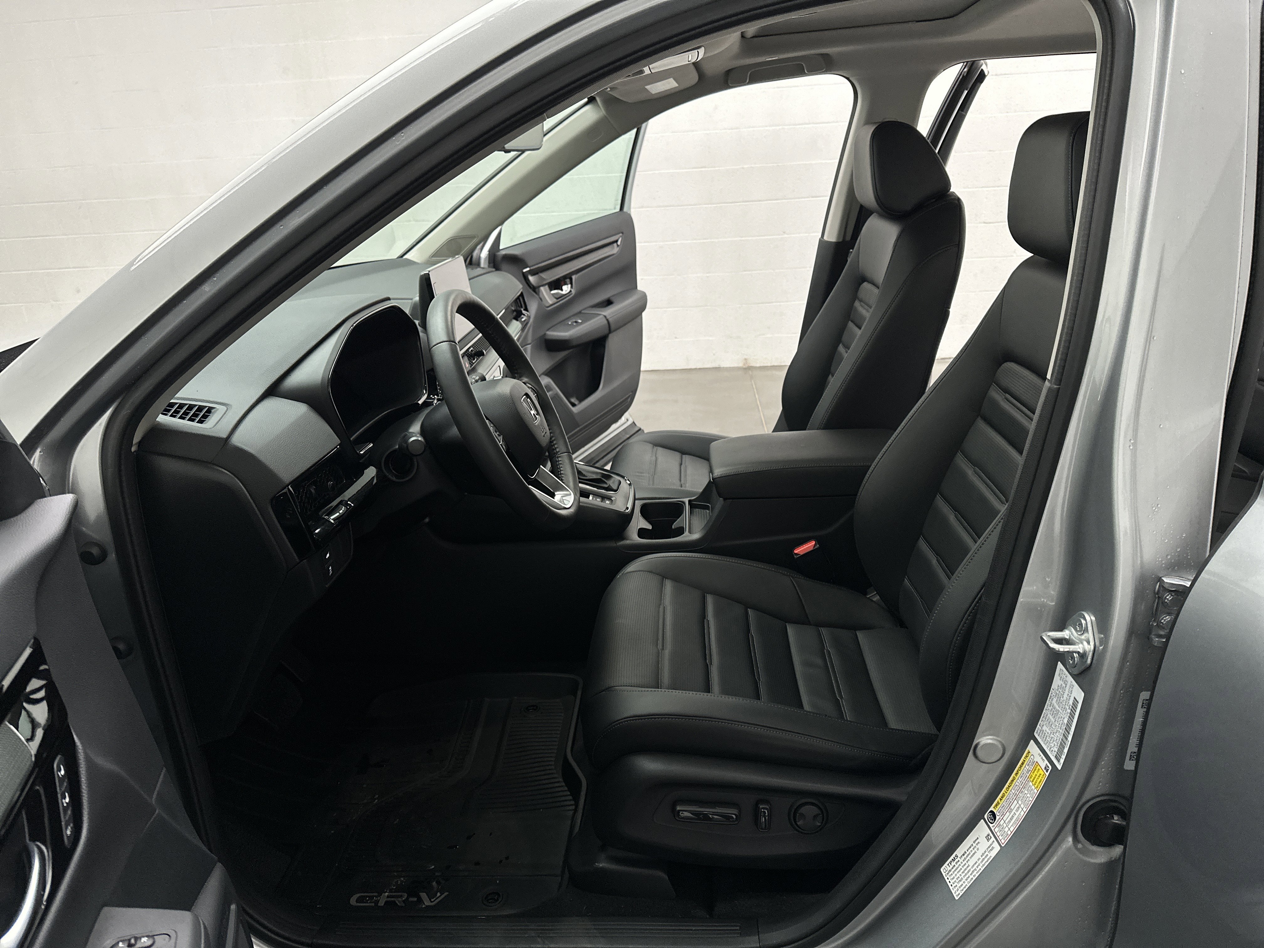 Used 2025 Honda CR-V EX-L image 19