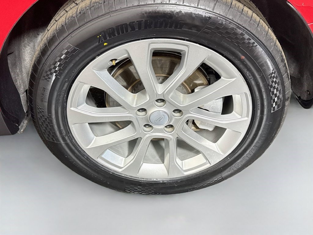 Used 2025 Land Rover Range Rover Sport SE AWD/4WD image 36