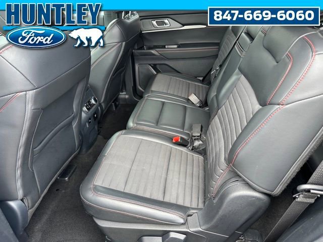 Used 2025 Ford Explorer ST-Line w/ Premium Package image 14