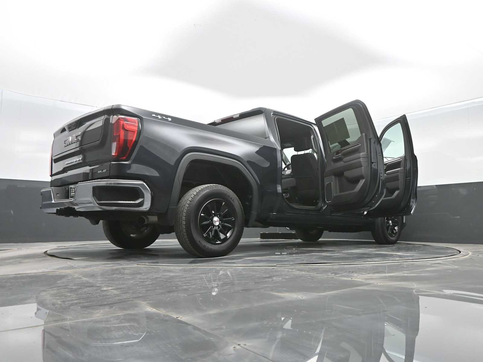Used 2024 GMC Sierra 1500 SLE AWD/4WD image 41