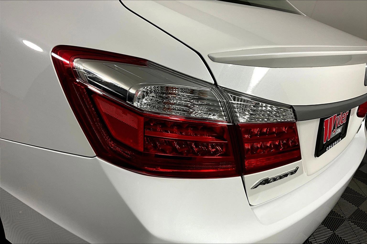 Used 2014 Honda Accord EX-L image 24