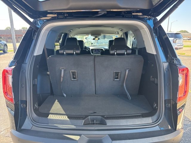 Used 2023 GMC Acadia SLT w/ LPO, Floor Liner Package image 19