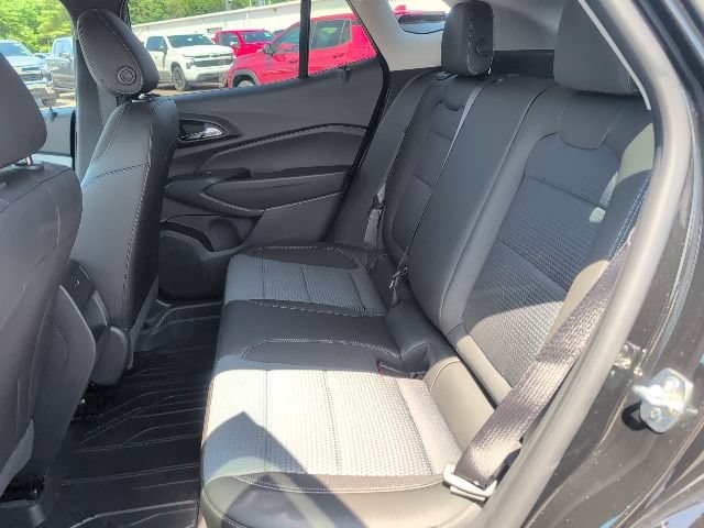 Used 2026 Chevrolet Trax LT w/ Driver Confidence Package FWD image 33