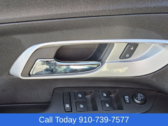 Used 2015 Chevrolet Equinox LS FWD image 12