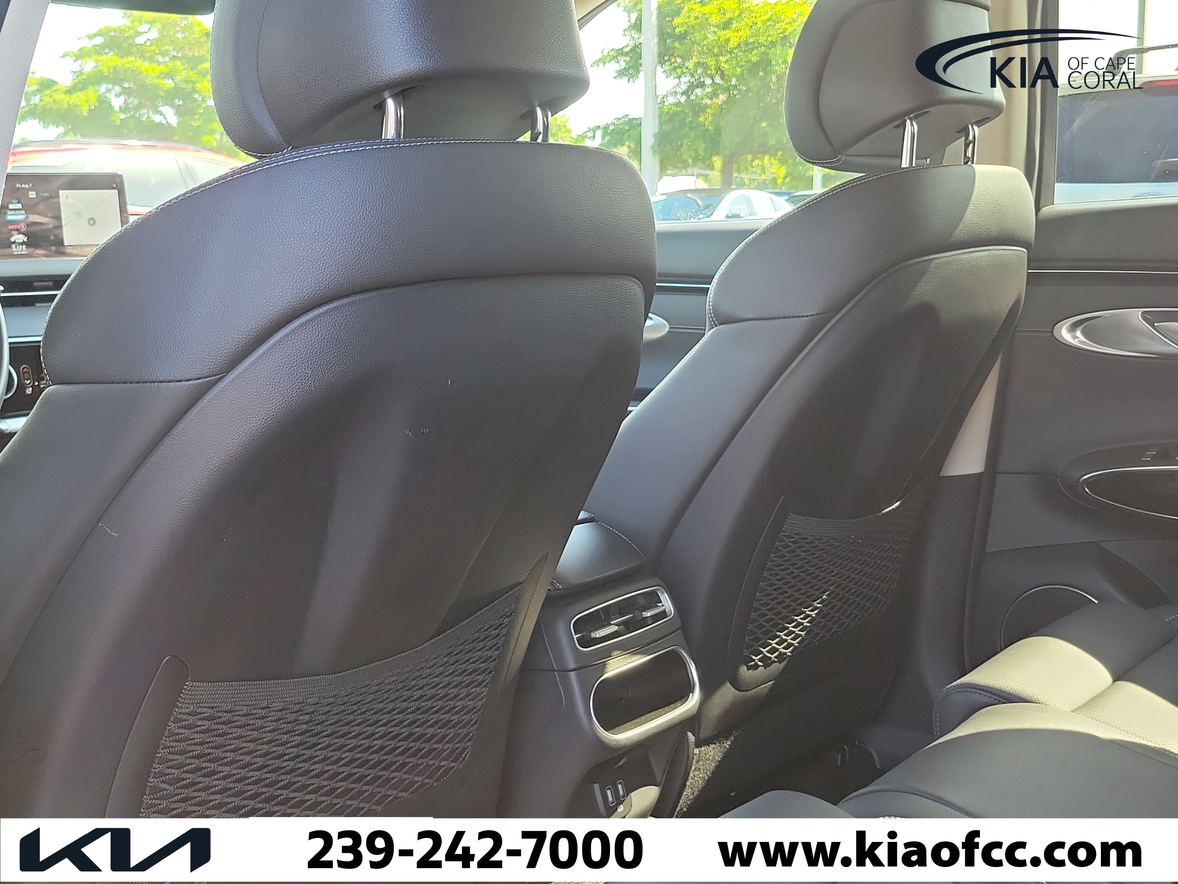 Used 2023 Genesis GV70 2.5T AWD/4WD image 12