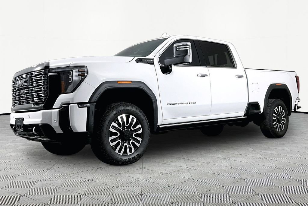 Used 2025 GMC Sierra 2500 Denali Ultimate w/ Max Trailering Package AWD/4WD image 1