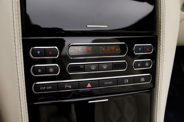 Used 2010 Bentley Azure T image 38