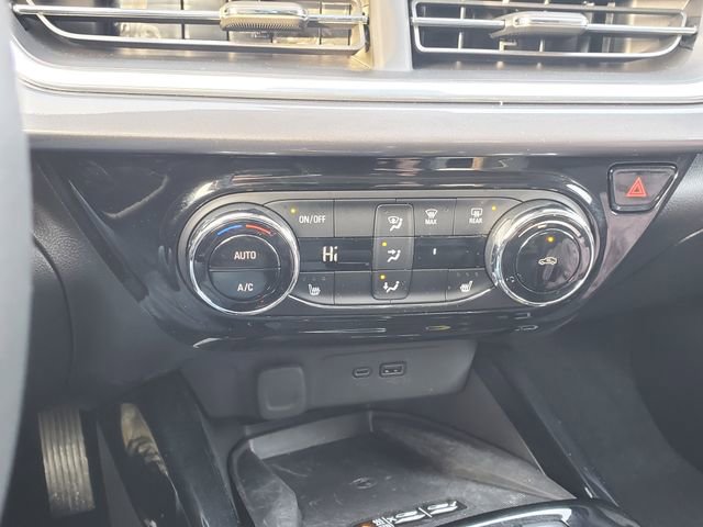 Certified 2024 Chevrolet Trax ACTIV w/ Sunroof Package image 30