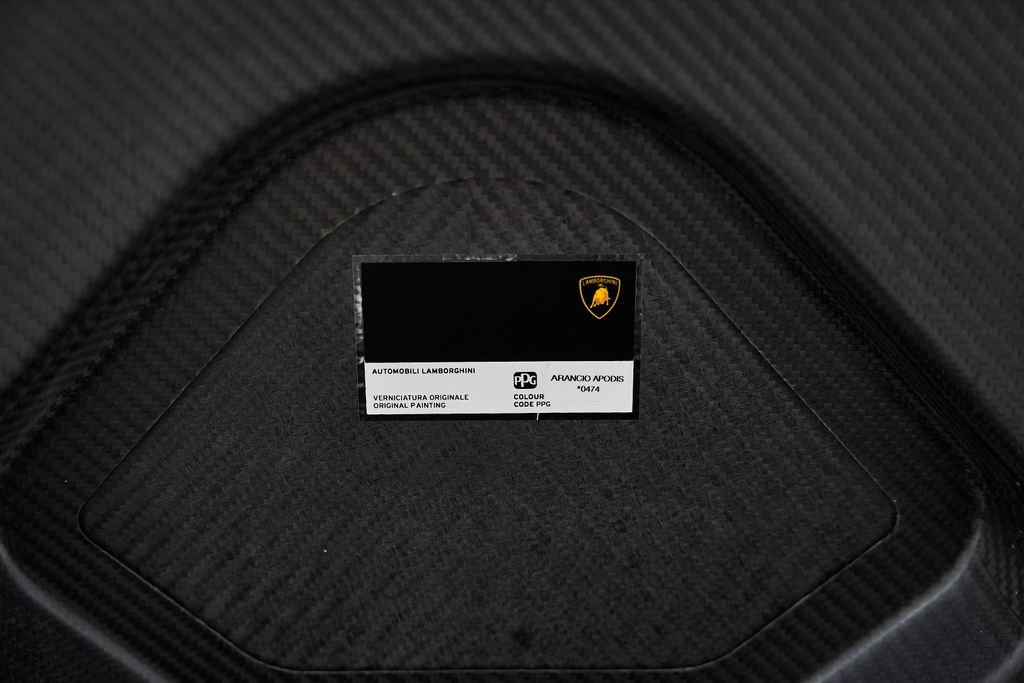 Used 2024 Lamborghini Revuelto AWD/4WD image 23