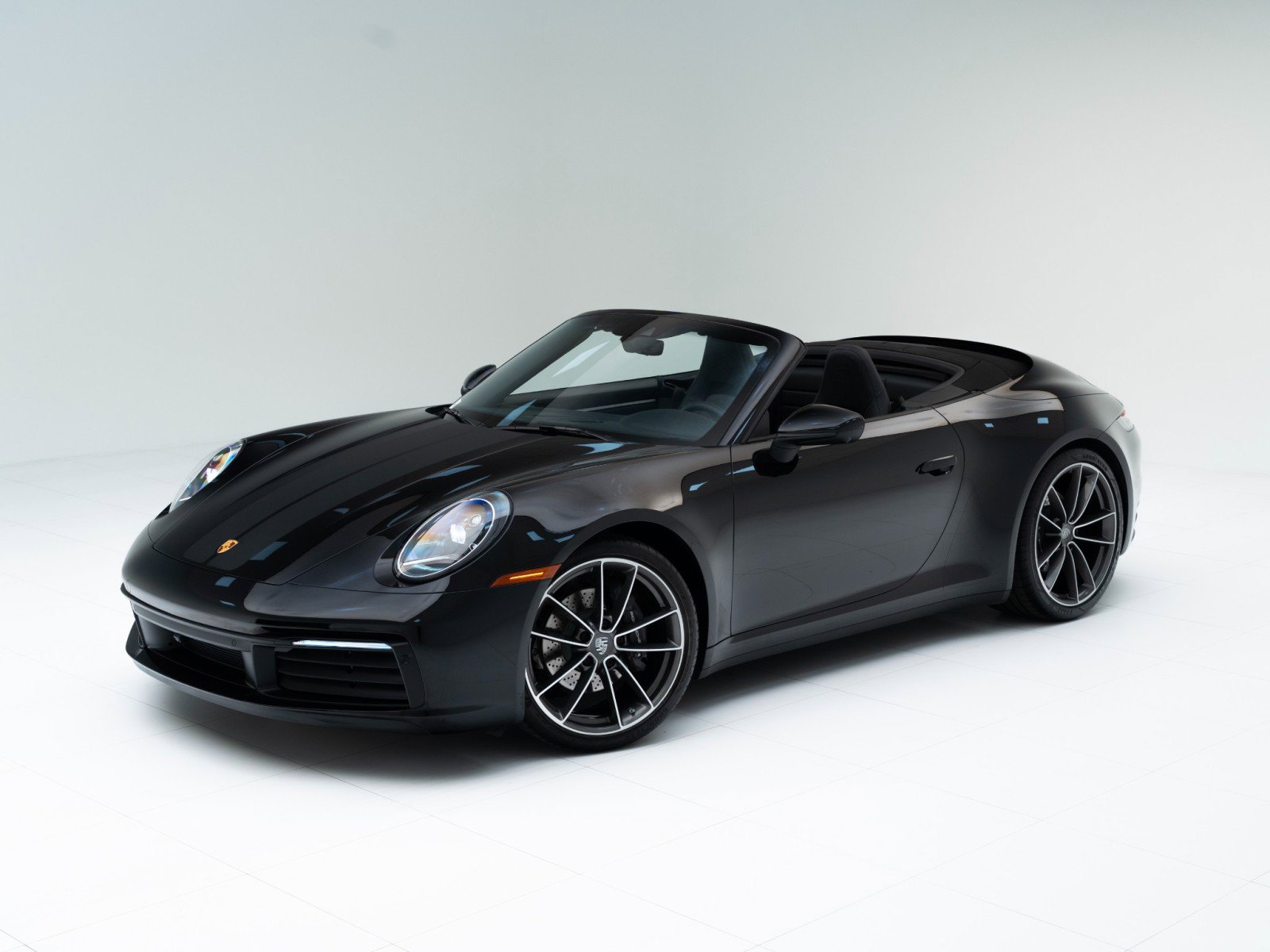 Certified 2022 Porsche 911 Carrera image 1