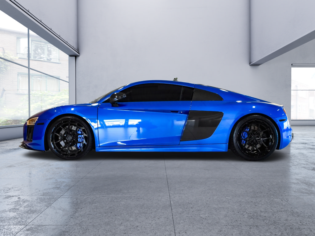 Used 2018 Audi R8 V10 w/ Carbon Exterior Package AWD/4WD image 4
