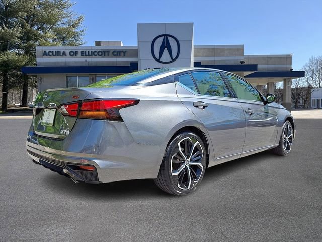 Used 2023 Nissan Altima 2.5 SR FWD image 6