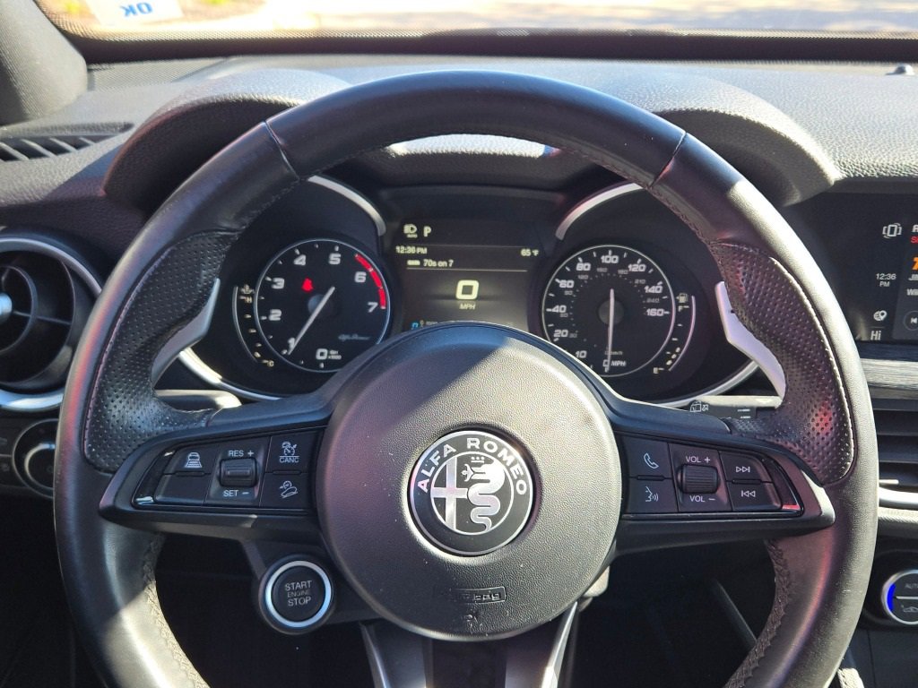 Used 2022 Alfa Romeo Stelvio Sprint image 32
