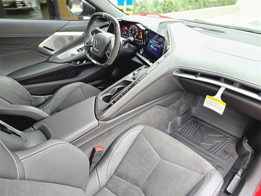 Used 2025 Chevrolet Corvette Z06 w/ Battery Protection Package image 12