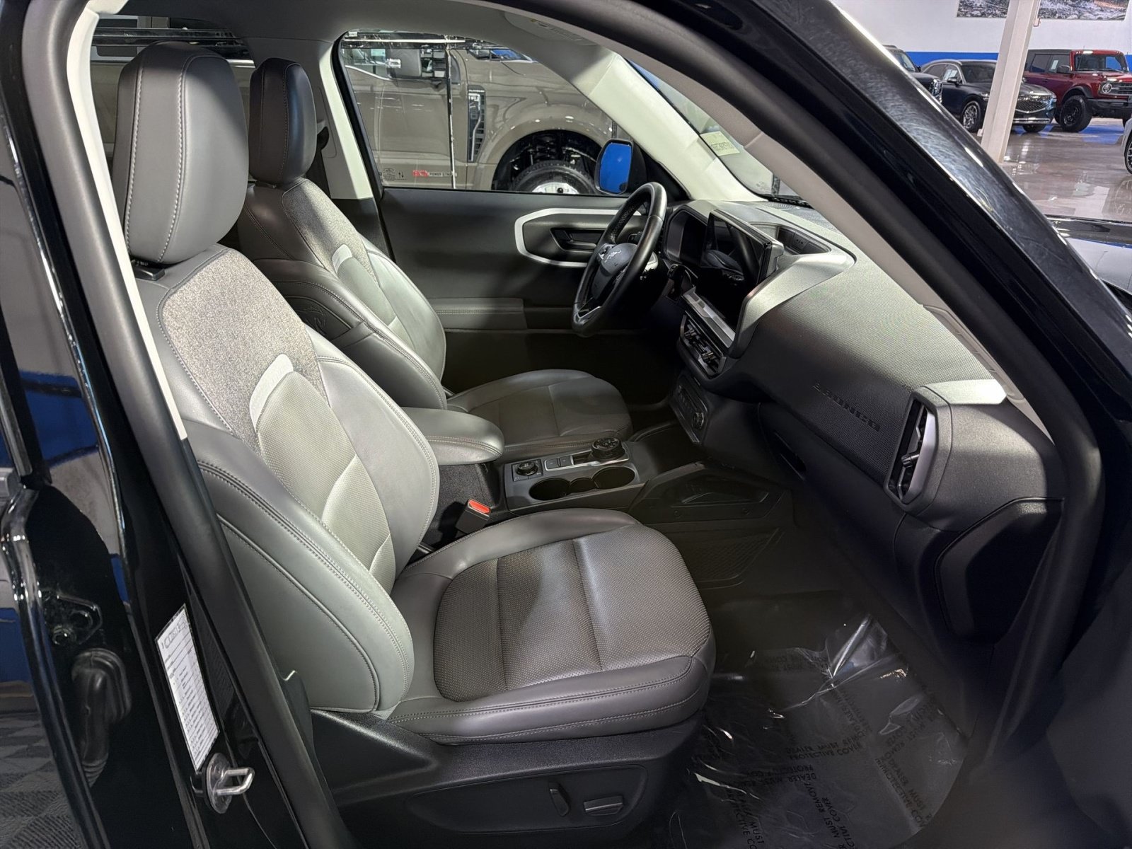 Used 2025 Ford Bronco Sport Badlands AWD/4WD image 23